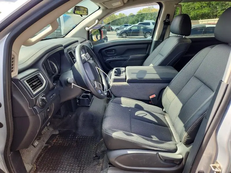 2019 NISSAN TITAN S  