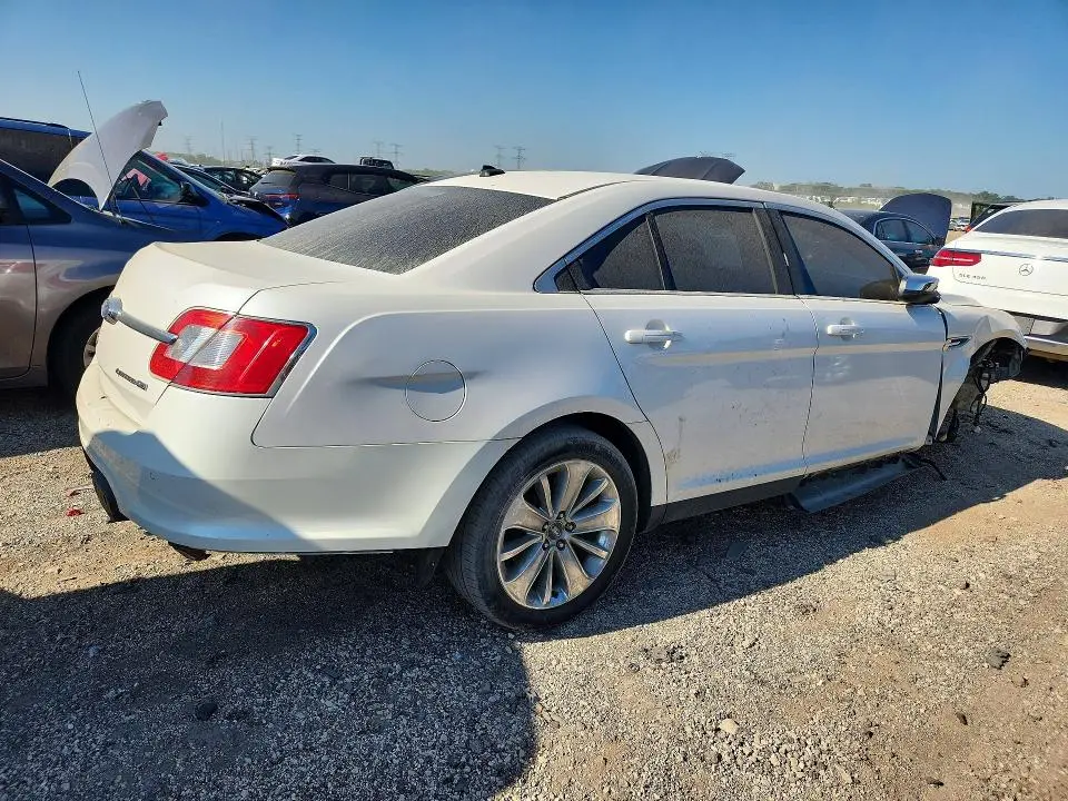 2011 FORD TAURUS LIMITED  