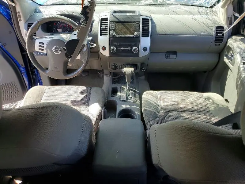 2015 NISSAN FRONTIER SV  