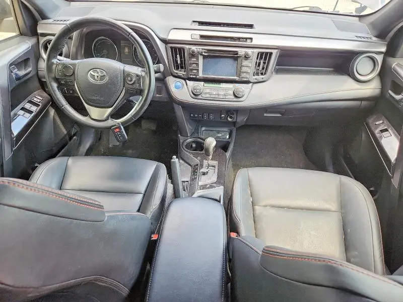 2017 TOYOTA RAV4 HV SE  
