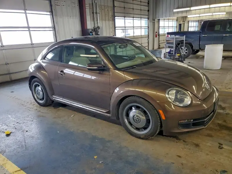 2013 VOLKSWAGEN BEETLE   
