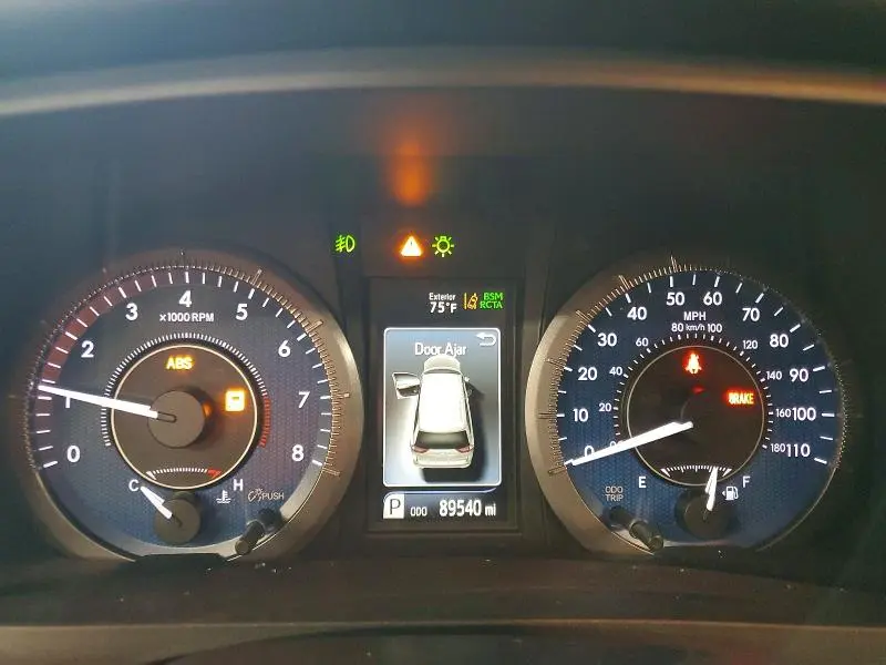 2019 TOYOTA SIENNA XLE PREMIUM 8-PASSENGER  