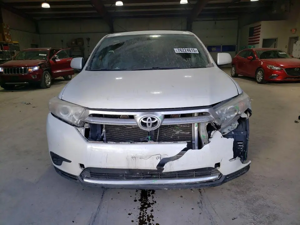 2013 TOYOTA HIGHLANDER BASE  