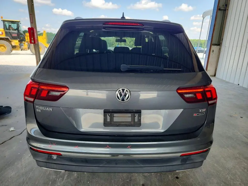 2018 VOLKSWAGEN TIGUAN SE  