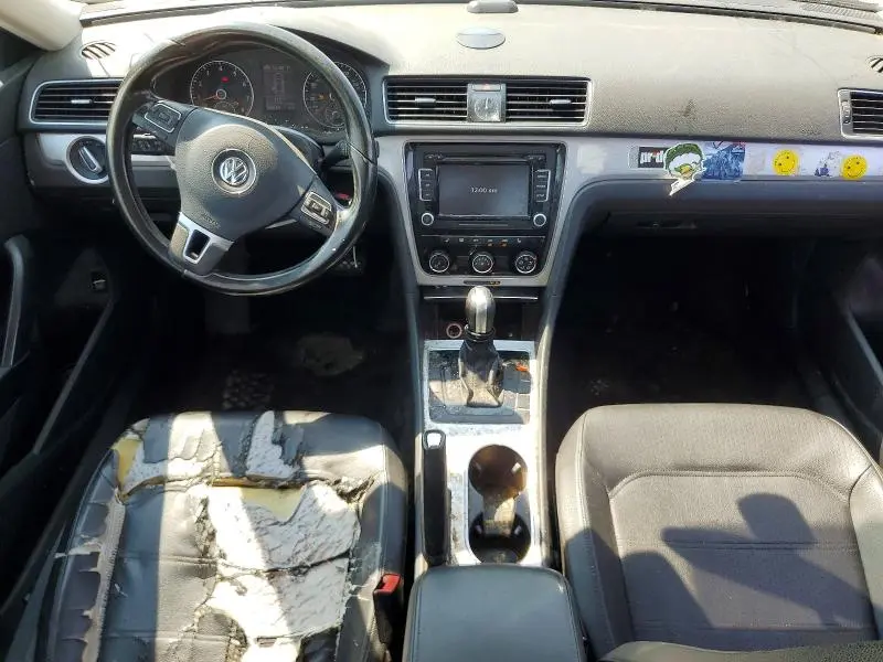 2013 VOLKSWAGEN PASSAT SE  