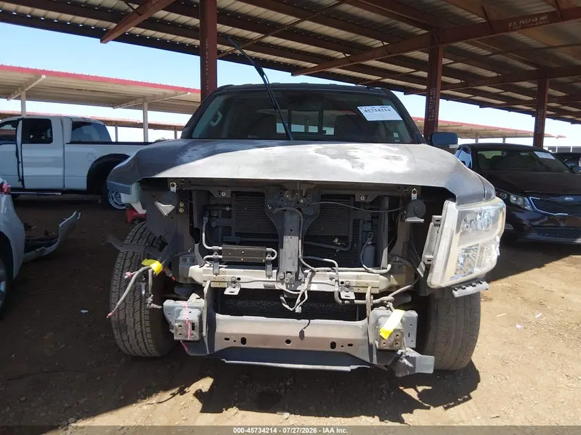 2017 NISSAN TITAN SV