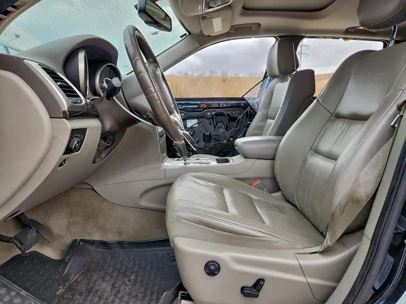 2011 JEEP GRAND CHEROKEE LAREDO  