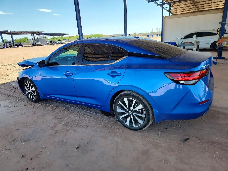 2022 NISSAN SENTRA SV  