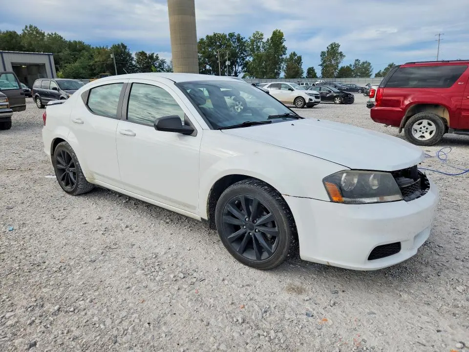 2014 DODGE AVENGER SE  