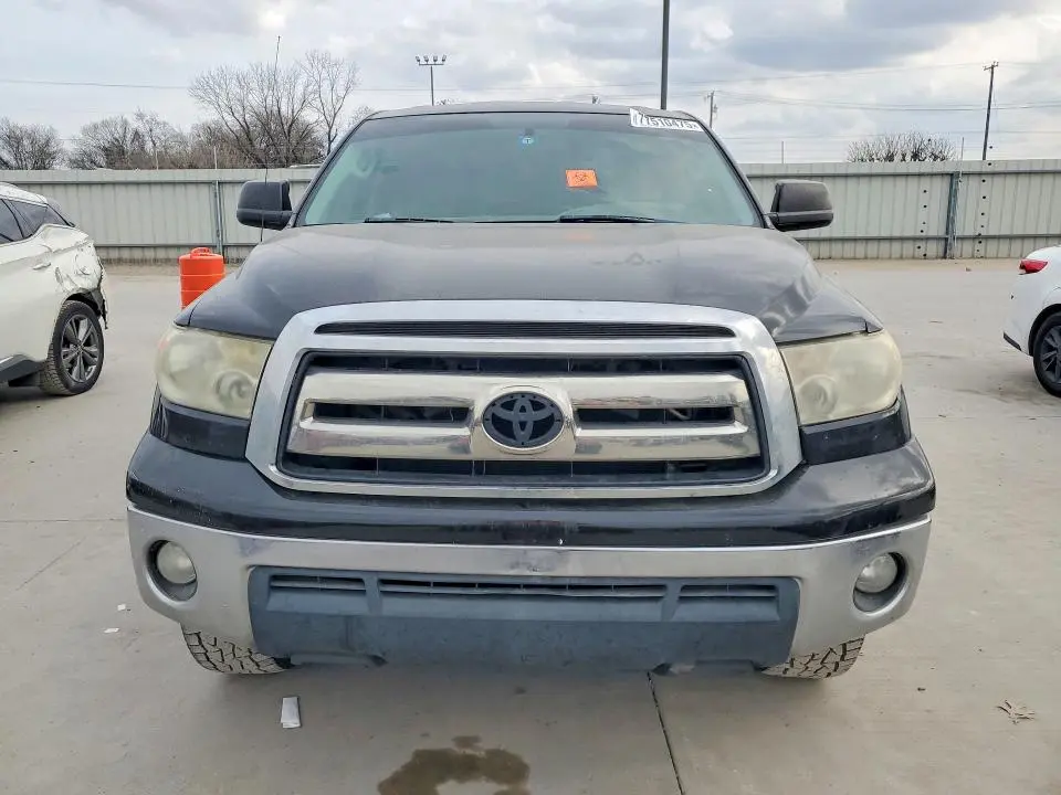 2011 TOYOTA TUNDRA DOUBLE CAB SR5  