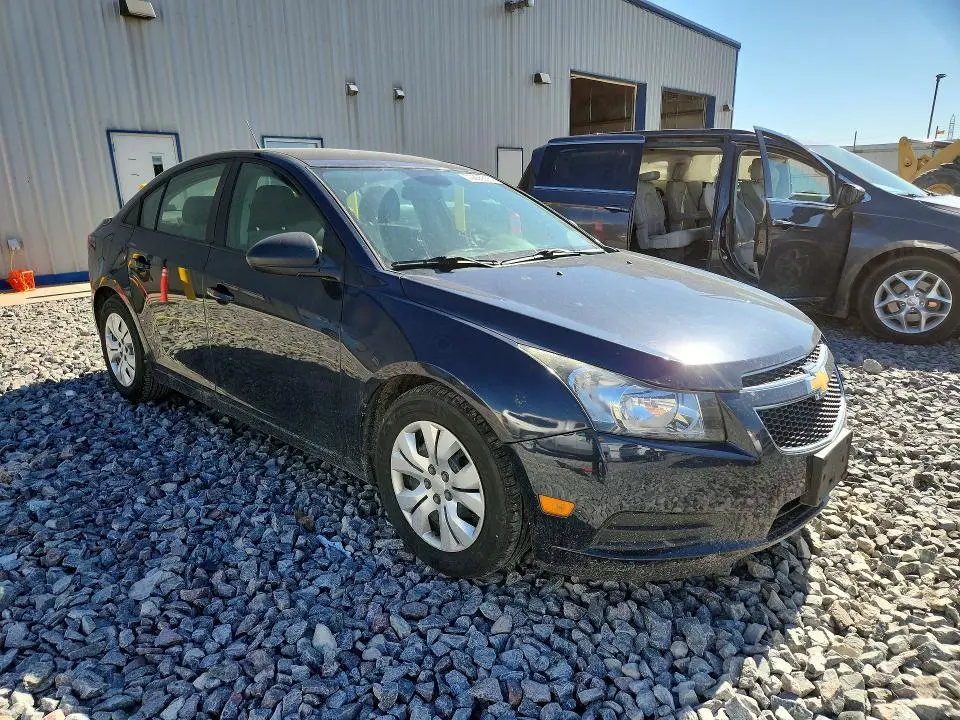 2014 CHEVROLET CRUZE LS  