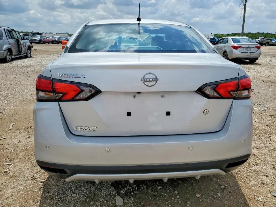 2025 NISSAN VERSA S  