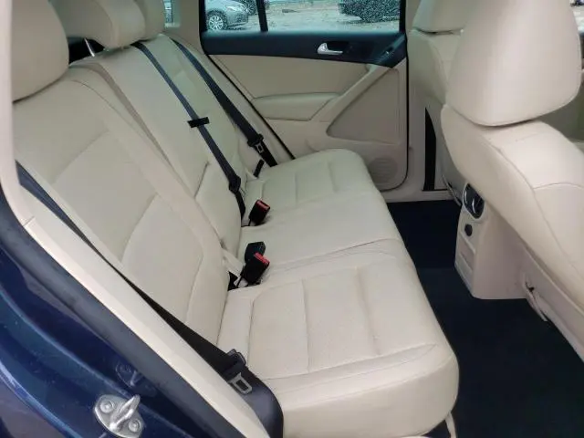 2012 VOLKSWAGEN TIGUAN S  