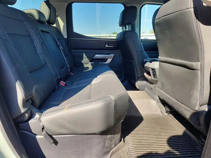 2023 TOYOTA TUNDRA SR5  
