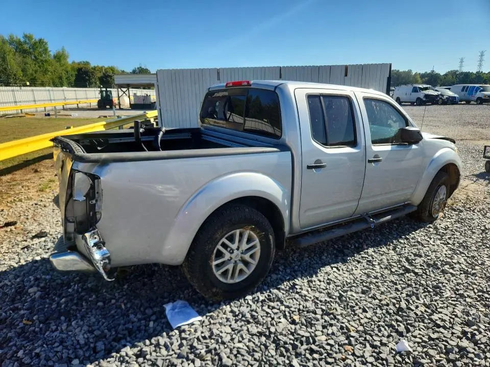 2015 NISSAN FRONTIER S  