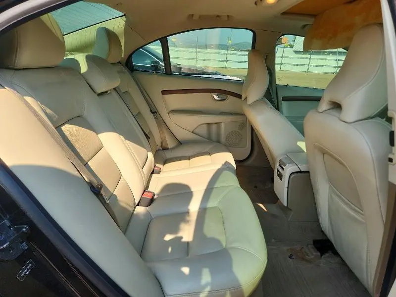 2010 VOLVO S80 T6  