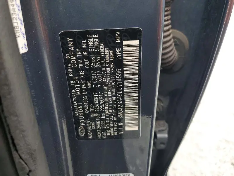2020 HYUNDAI TUCSON SE  