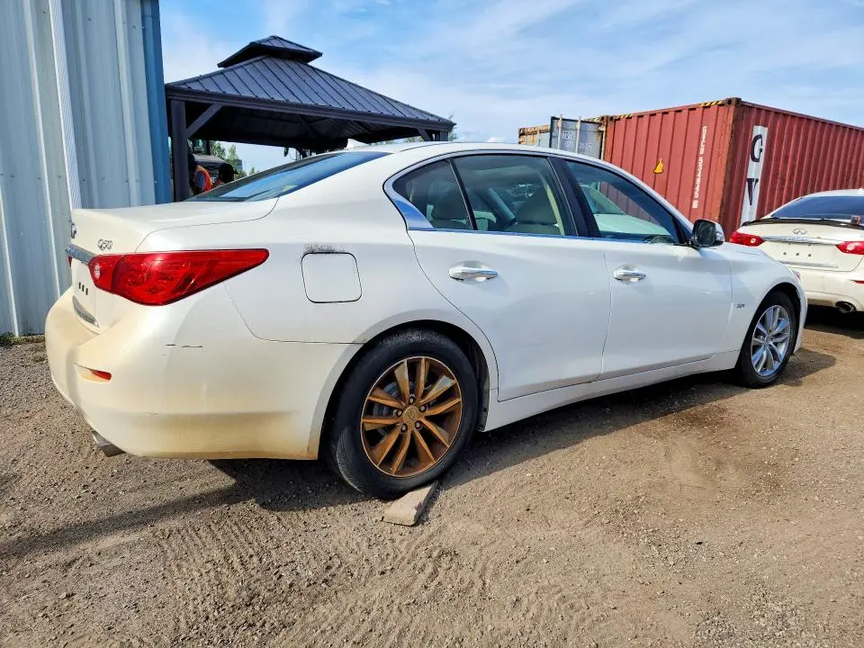 2016 INFINITI Q50 BASE  