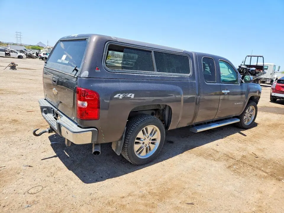 2010 CHEVROLET SILVERADO K1500 LT  