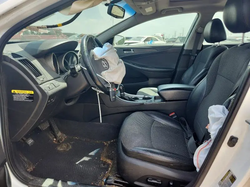 2013 HYUNDAI SONATA SE  