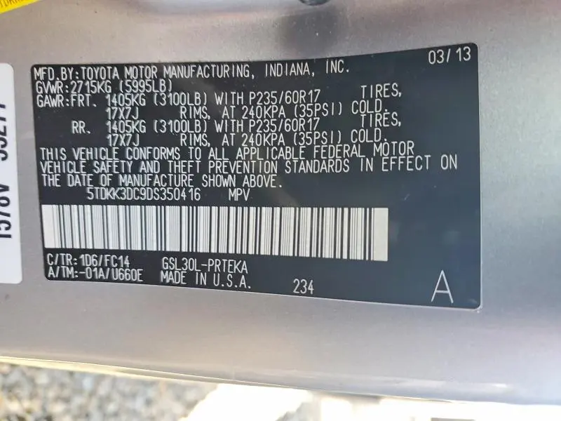 2013 TOYOTA SIENNA LE 8-PASSENGER  