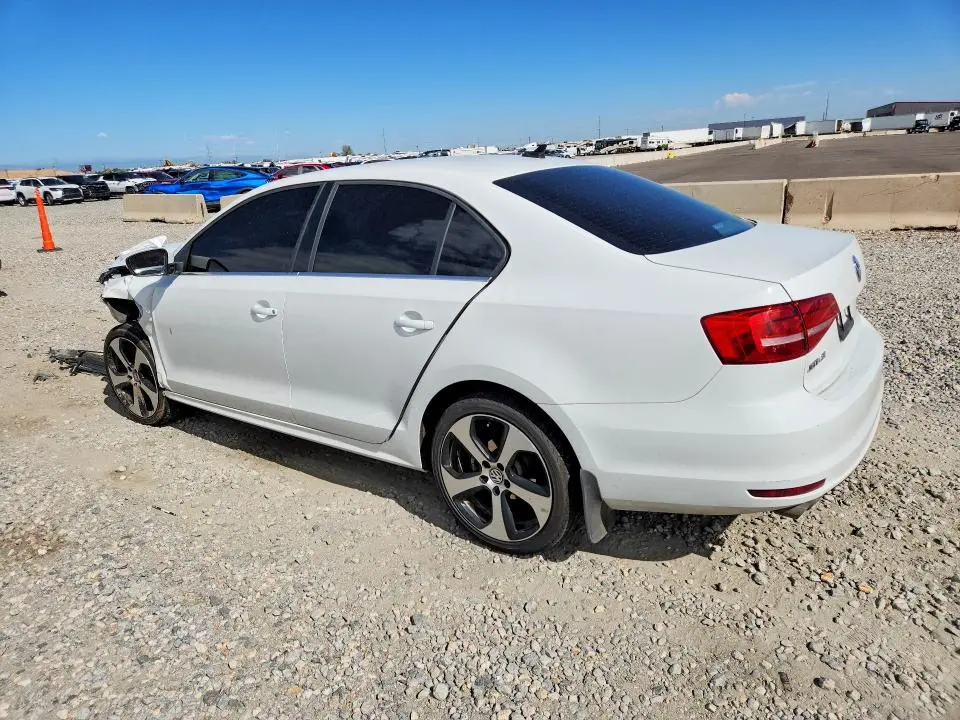 2015 VOLKSWAGEN JETTA TDI  