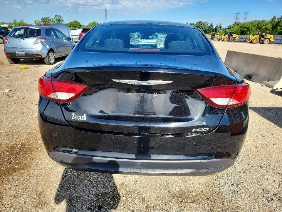 2016 CHRYSLER 200 LX  