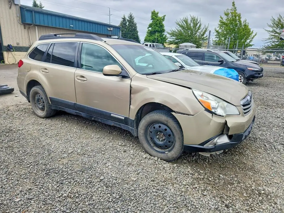 2010 SUBARU OUTBACK 2.5I PREMIUM  