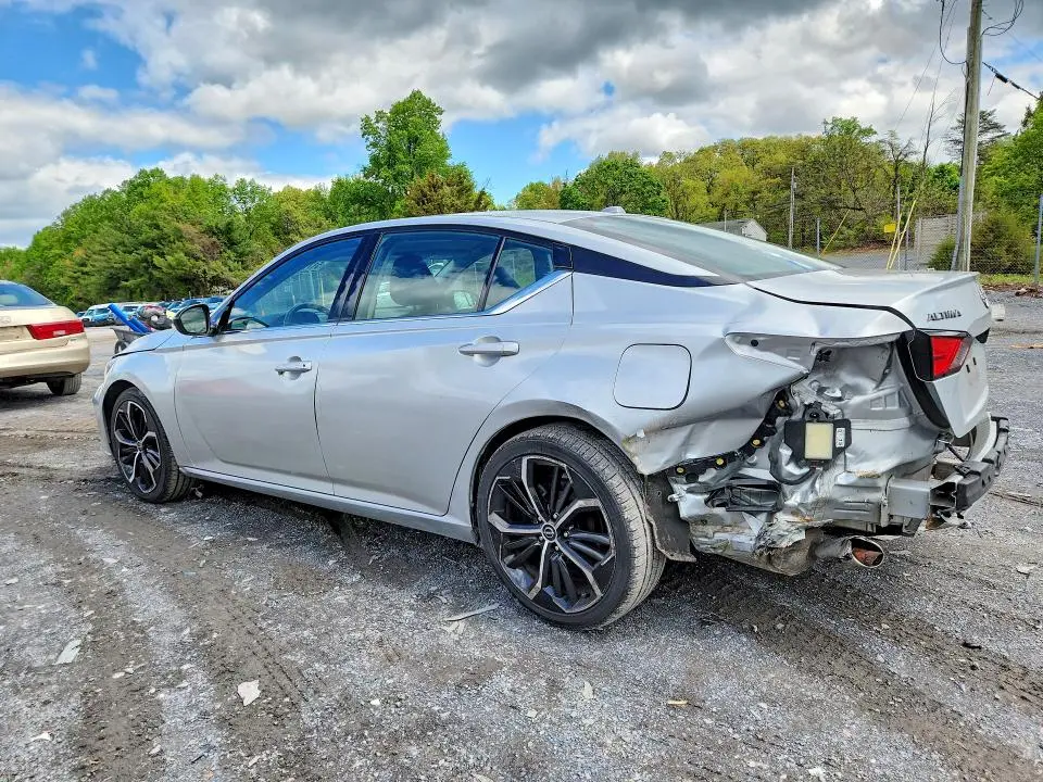 2024 NISSAN ALTIMA SR  