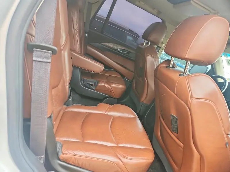 2017 CADILLAC ESCALADE 4WD LUXURY