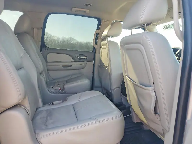 2012 GMC YUKON XL C1500 SLT  
