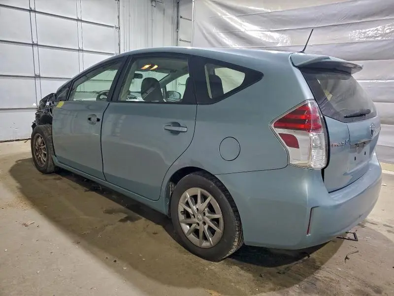 2017 TOYOTA PRIUS V   