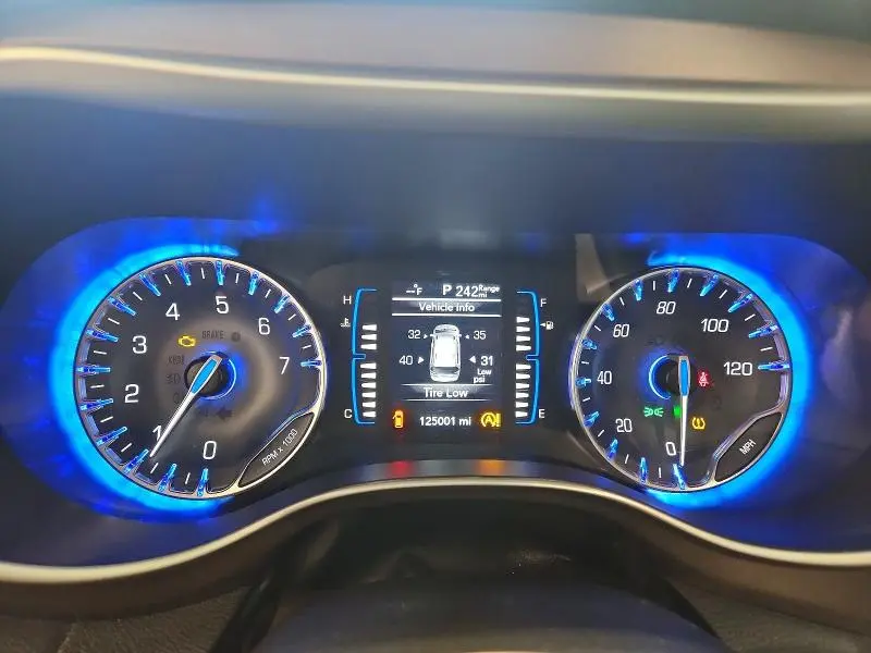 2021 CHRYSLER VOYAGER LXI  