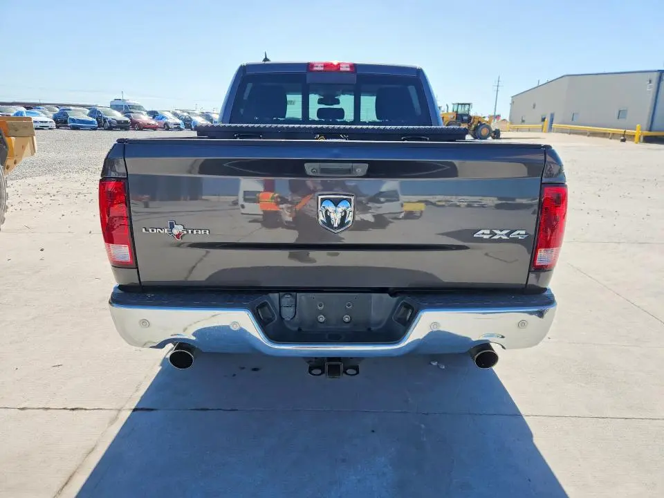 2014 RAM 1500 SLT  