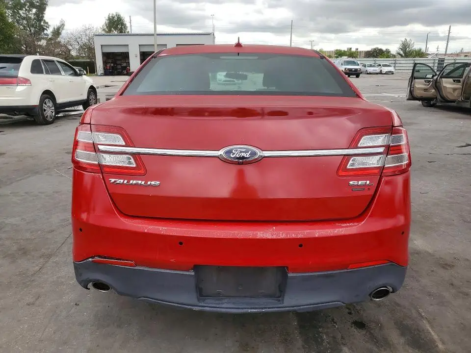 2015 FORD TAURUS SEL  