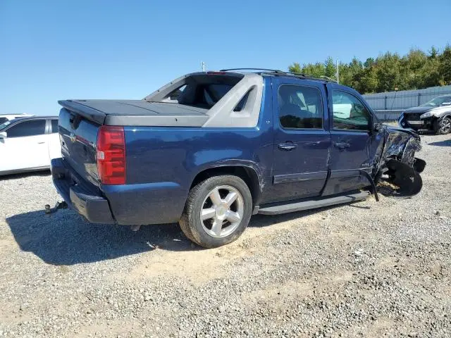 2011 CHEVROLET AVALANCHE LT  