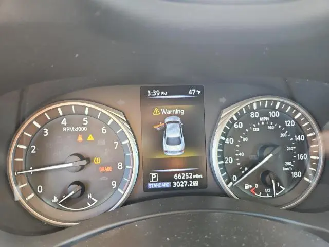 2018 INFINITI Q50 LUXE  