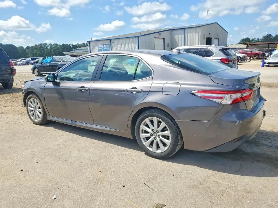 2019 TOYOTA CAMRY LE  