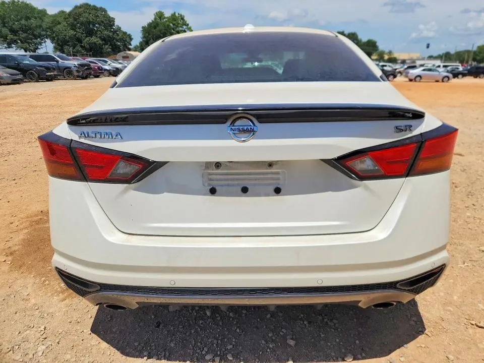 2020 NISSAN ALTIMA SR  