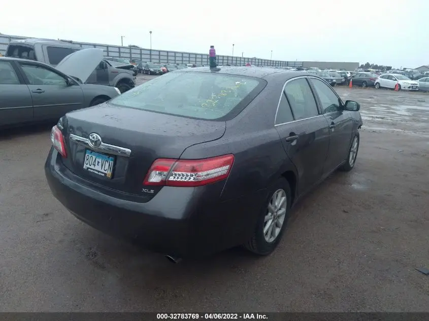 2010 TOYOTA CAMRY 