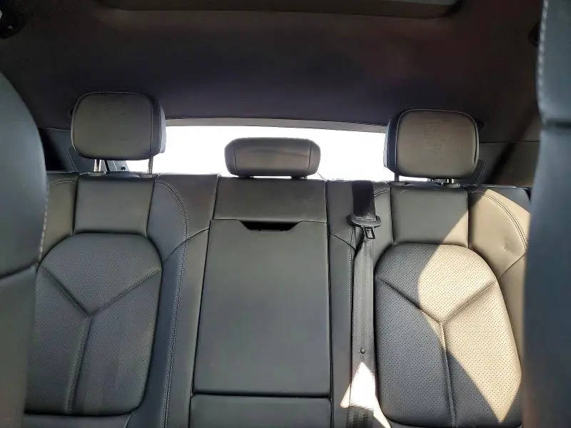 2023 PORSCHE MACAN BASE  