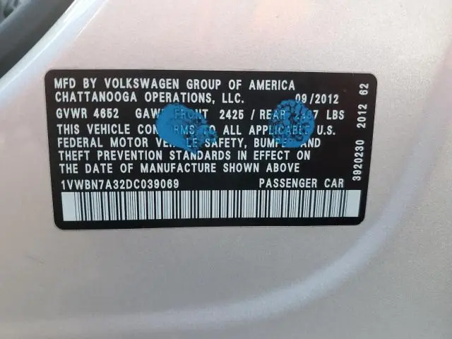 2013 VOLKSWAGEN PASSAT SE  