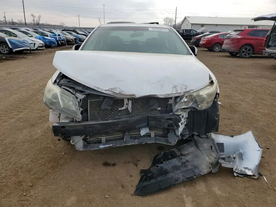 2012 TOYOTA CAMRY SE  