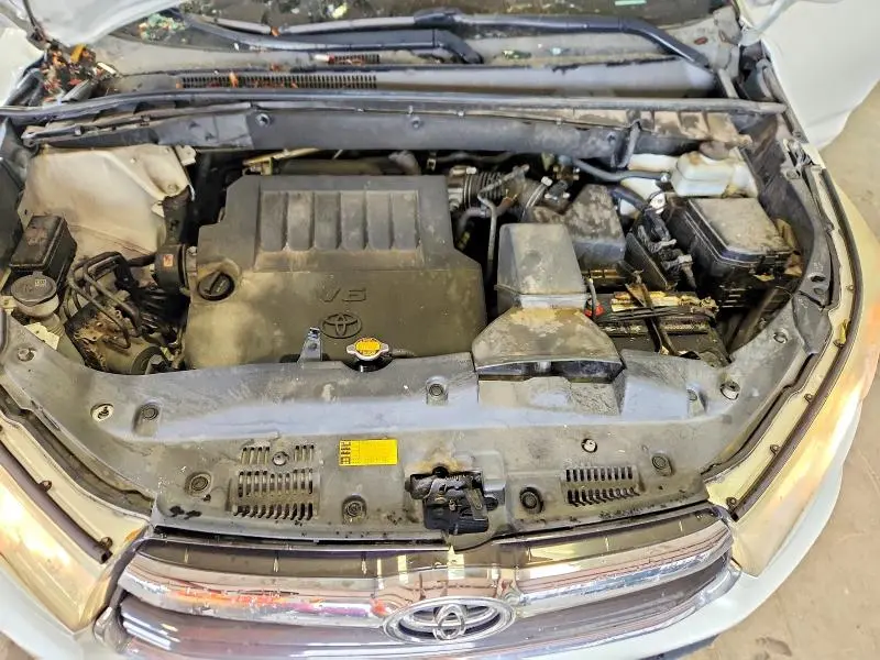 2014 TOYOTA HIGHLANDER XLE  