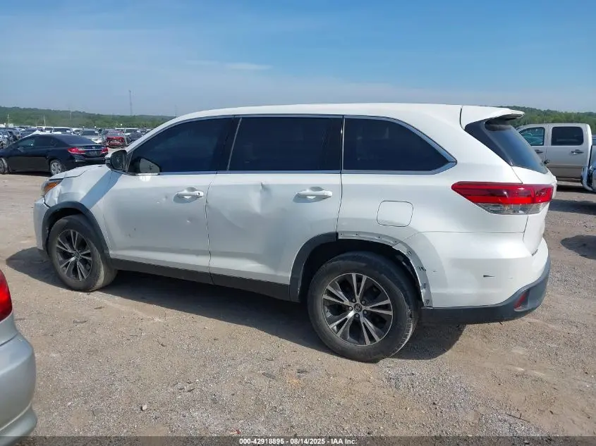 2019 TOYOTA HIGHLANDER LE