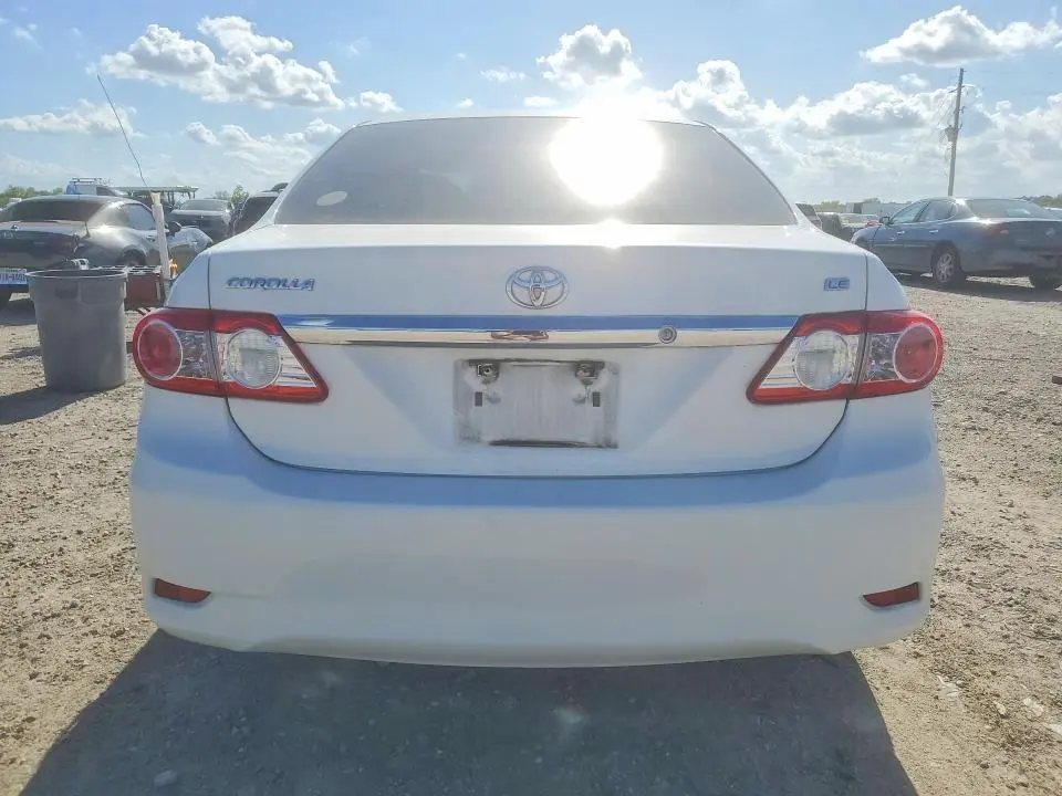 2013 TOYOTA COROLLA LE  