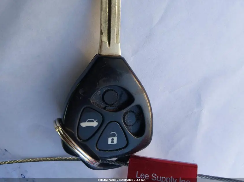 2011 TOYOTA CAMRY LE
