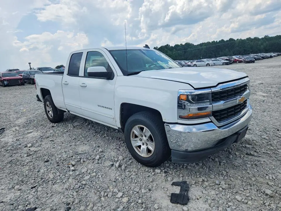 2018 CHEVROLET SILVERADO C1500 LT  