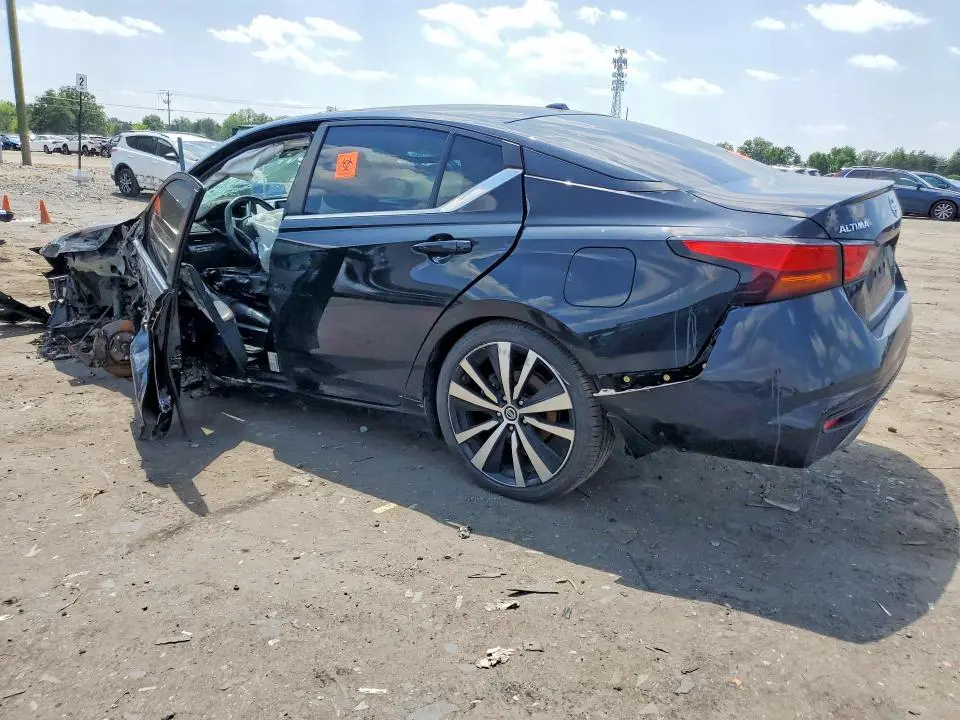 2020 NISSAN ALTIMA SR  