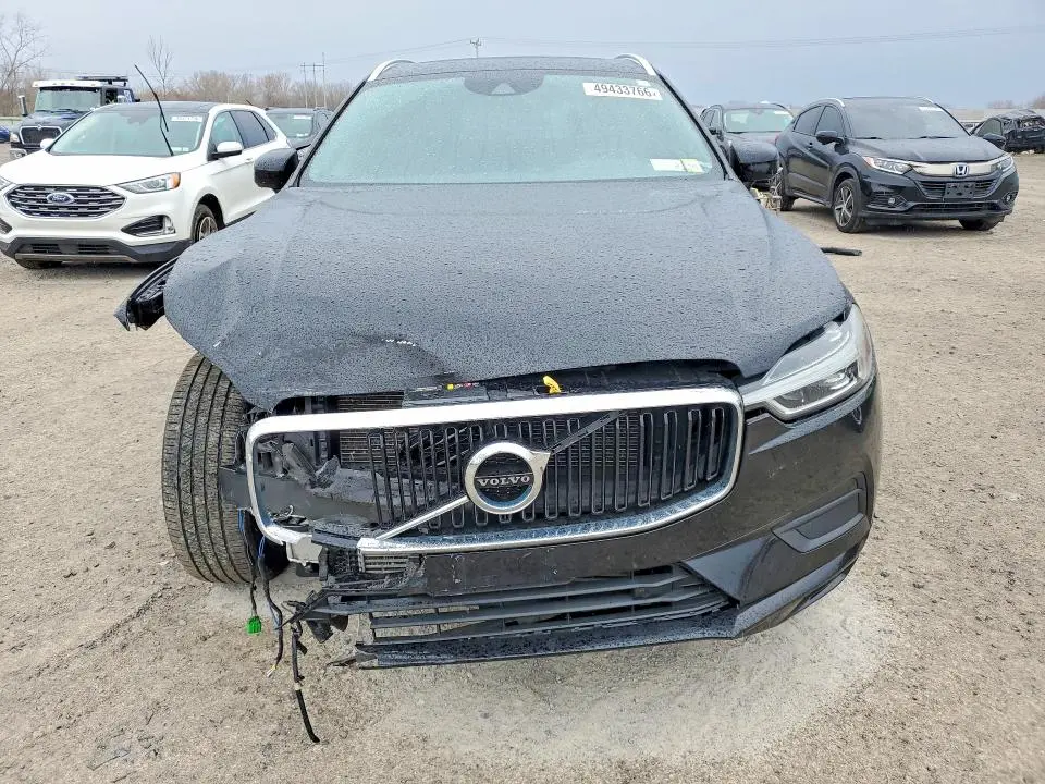 2020 VOLVO XC60 T5 MOMENTUM  